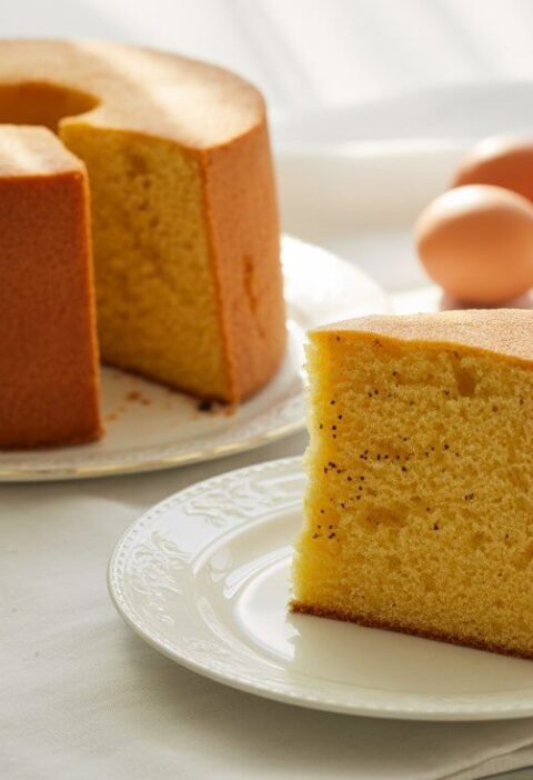 Sponge Cake Recipe: A Simple 6-Ingredient Guide